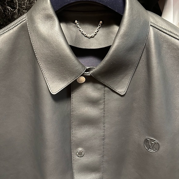 Louis Vuitton Mens Black Lambskin Leather Jacket Size 52. - Picture 2 of 15